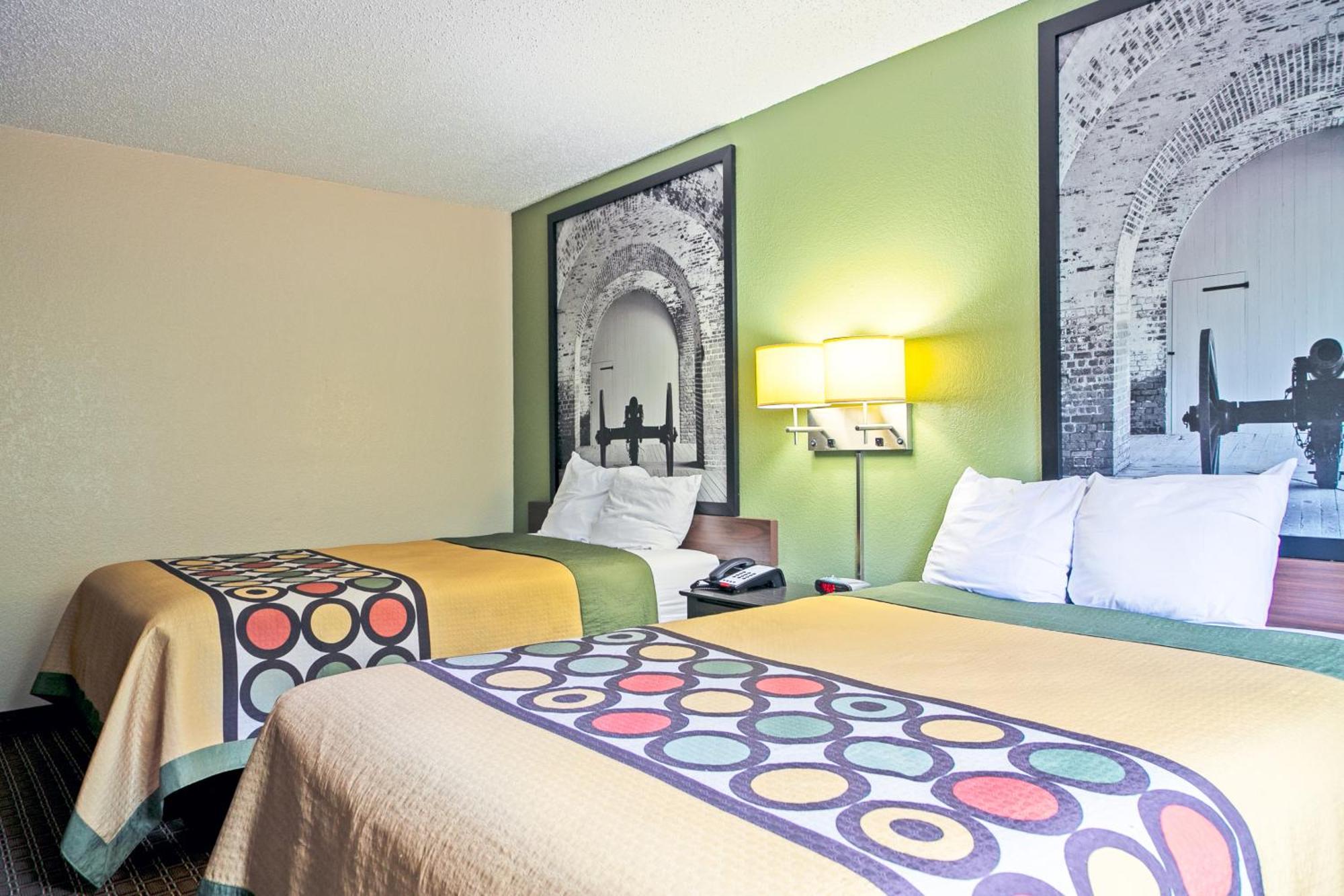 Super 8 By Wyndham Augusta Ft Eisenhower Area Exterior photo